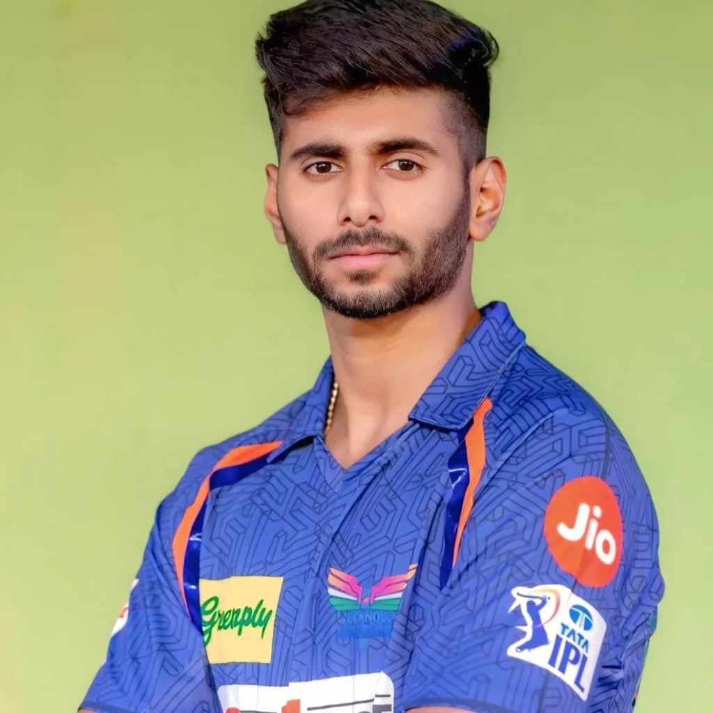 मयंक यादव (क्रिकेटर) का जीवन परिचय | Mayank Yadav Biography In Hindi